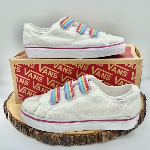 Vans Other - Kids Vans Style 23 V Shearling Rainbow/True White Faux Fur Sizes 2 + 1.5